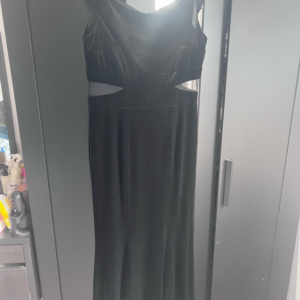 Black Cutout Evening Dress size 12 xscape velour